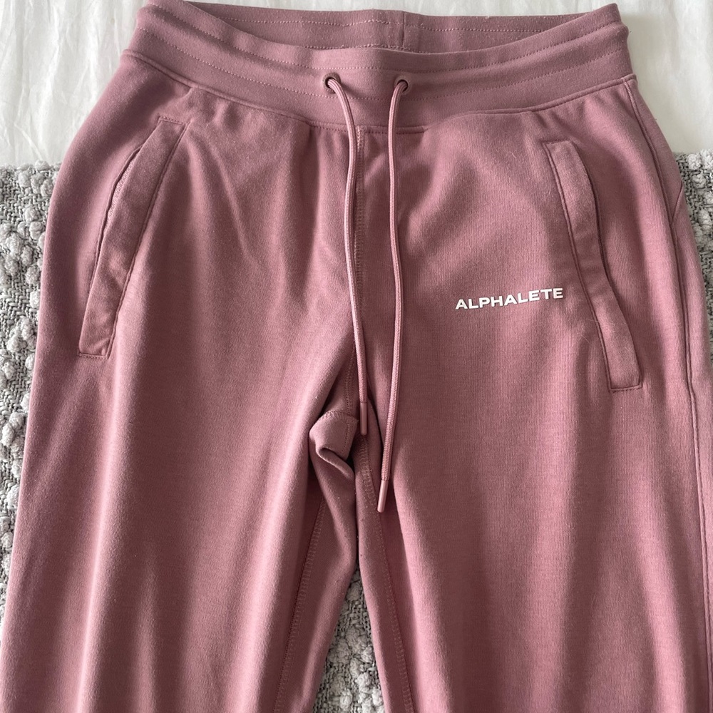 Alphalete Core Jogger
